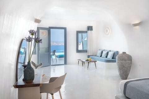 In-room safe, individually decorated, blackout drapes, soundproofing