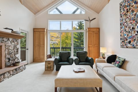 Condo, Multiple Beds (Borders Lodge U402 3BD Beaver Creek S) | Living area