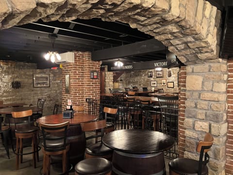 Winery Suite | Individually decorated, individually furnished, iron/ironing board