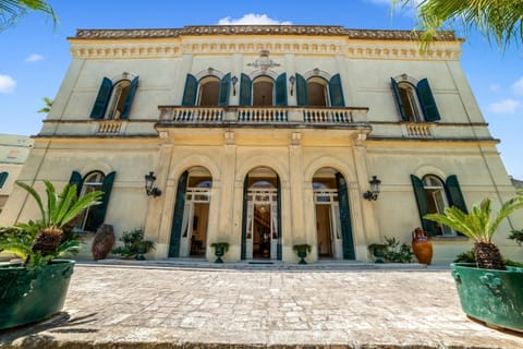 Luxury Villa, 6 Bedrooms, Microwave (Villa Ciardo Luxury And Pool) | Exterior