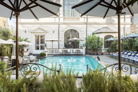 Private pool