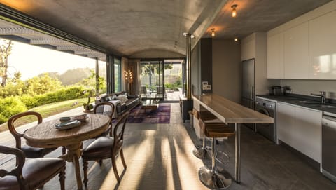 Honeymoon Villa | In-room dining