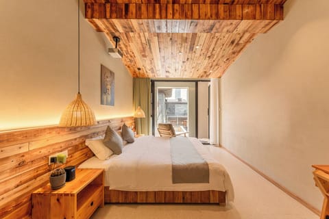 Design Double Room | Premium bedding, down comforters, desk, blackout drapes