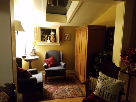 Room, Private Bathroom (1. The West Room) | Egyptian cotton sheets, premium bedding, blackout drapes, soundproofing