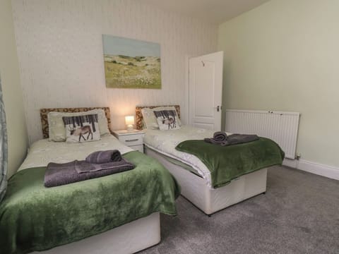 3 bedrooms, WiFi (free), individually decorated, individually furnished