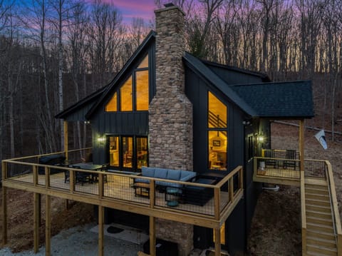 House, Private Bathroom (Pilotview Hollow) | Exterior