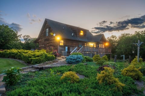 House, Private Bathroom (Ridgeview Retreat) | Exterior