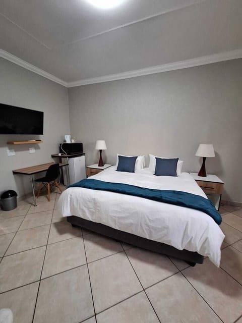 Standard Double Room, Non Smoking, Private Bathroom | Desk, laptop workspace, free WiFi