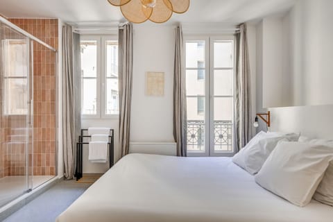 Apartment | 1 bedroom, laptop workspace, iron/ironing board, bed sheets