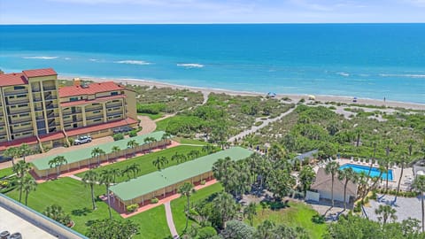 Condo, 2 Bedrooms | Exterior