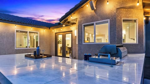 House (4 Bedrooms) | Interior