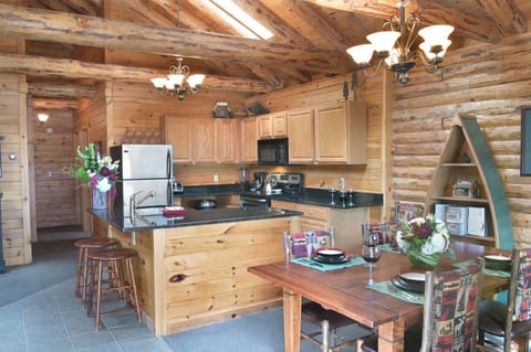 Luxury Double Room, 2 Bedrooms | Private kitchen | Microwave, coffee/tea maker, cleaning supplies, paper towels