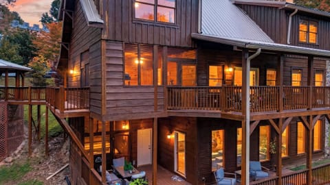 House (3 Bedrooms) | Front of property