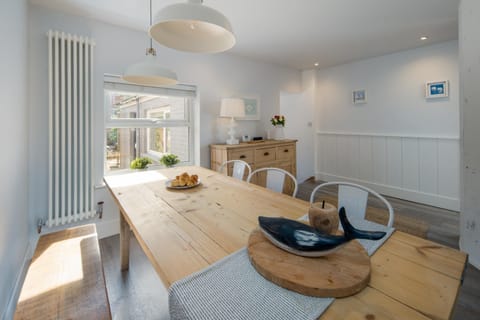House | 3 bedrooms, Internet
