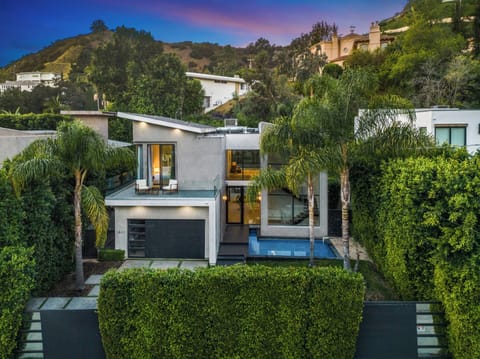 Apartment (5 Bedrooms) | Exterior
