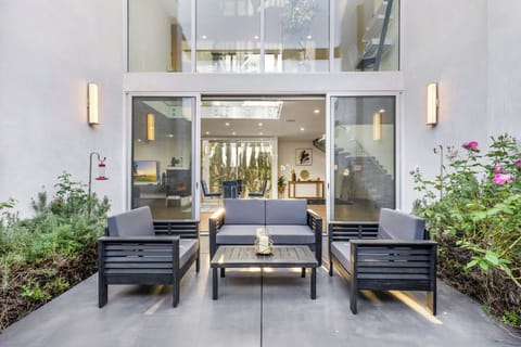 Apartment (4 Bedrooms) | Exterior