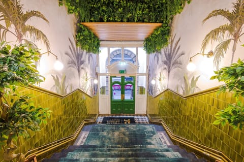 Luxury Apartment, Private Bathroom, City View (Prestige City Centre) | Lobby