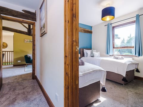 2 bedrooms, WiFi (free), individually decorated, individually furnished
