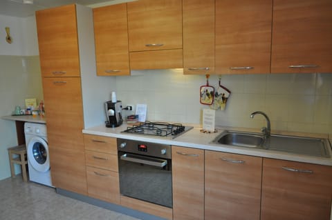 Comfort Condo, 1 Bedroom, Private Bathroom, Garden View | Private kitchen | Fridge, espresso maker, coffee/tea maker, electric kettle