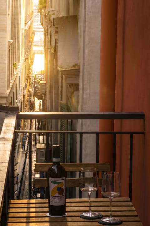 Apartment (2 Bedrooms) | Balcony