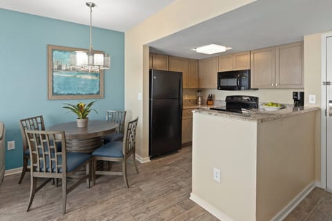 Standard Condo, 1 Bedroom, Non Smoking | Private kitchen | Full-size fridge, microwave, stovetop, dishwasher