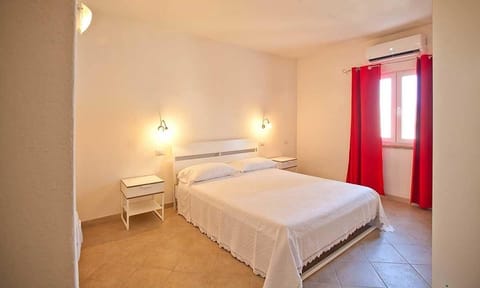 Comfort Apartment | Premium bedding, blackout drapes, iron/ironing board, cribs/infant beds