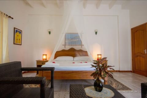 Superior Triple Room | Minibar, iron/ironing board (on request), WiFi (free)