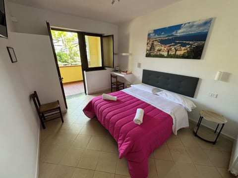 Standard Double Room | Minibar, desk, iron/ironing board, free WiFi