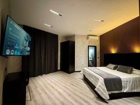 Double Room | Desk, laptop workspace, free WiFi