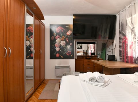 Apartment (Apartment Dario With Terrace And BBQ) | 2 bedrooms, cribs/infant beds