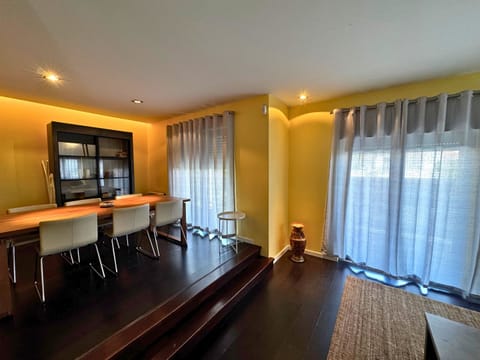 Apartment, Private Bathroom, Garden View (Cascais House - Pool) | Lounge