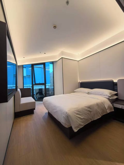 Luxury Double Room | Down comforters, blackout drapes, free WiFi, bed sheets