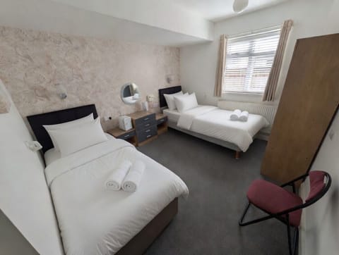 Twin Room, Ensuite (Room 1)