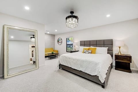 House, Multiple Beds, Garden View (Style & Shade) | 4 bedrooms, individually decorated, individually furnished, bed sheets