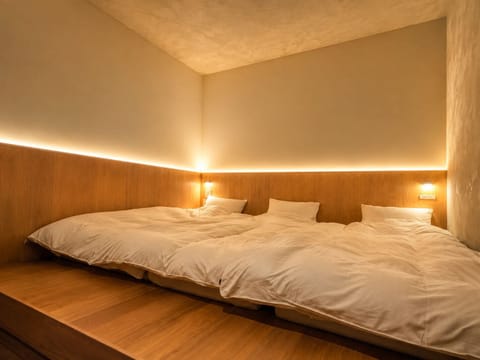 Superior Triple Room | WiFi (free), bed sheets