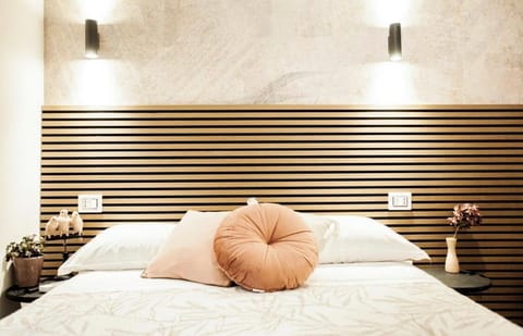 Basic Double Room Single Use | In-room safe, blackout drapes, iron/ironing board, free WiFi