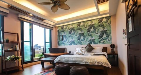 Minibar, desk, blackout drapes, free WiFi
