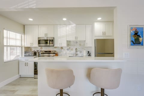 Apartment (1 Bedroom) | Interior