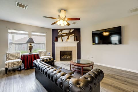 House (6 Bedrooms) | Front of property
