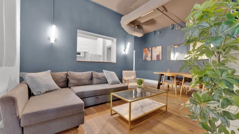 Apartment, 3 Bedrooms | Living area
