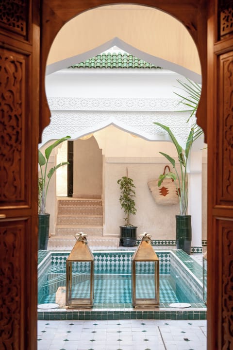 2 indoor pools