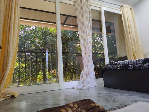 Deluxe Single Room, Balcony | Interior