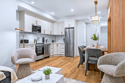 Studio (3 Bedrooms) | Interior