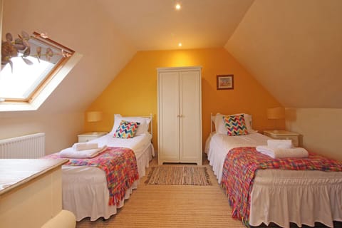 3 bedrooms, WiFi (free), individually decorated, individually furnished