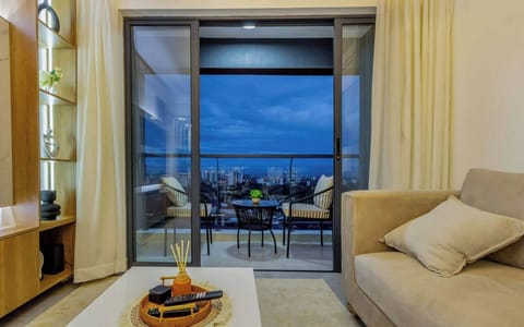Apartment, 1 Bedroom, Balcony | Living area