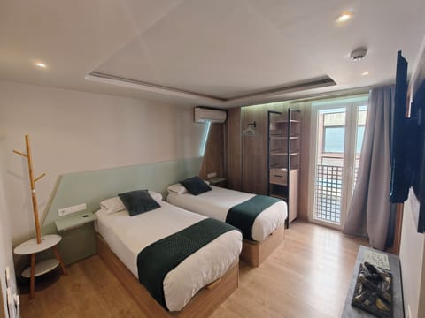 Twin Room, City View | WiFi (free)