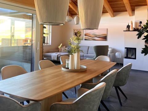 House | Dining