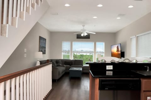 Condo, Multiple Beds (Living the Dream) | Interior