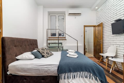 Basic Apartment | Iron/ironing board, WiFi (free)