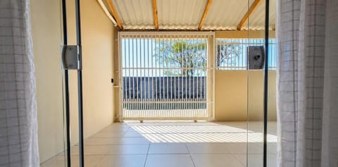 Comfort House, 2 Bedrooms, Air conditioning, Courtyard View | Interior